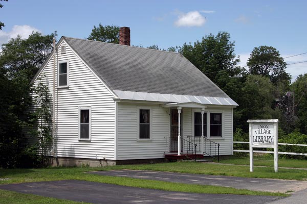 [George Stevens House (Town Library 1991-2005) in 2004]